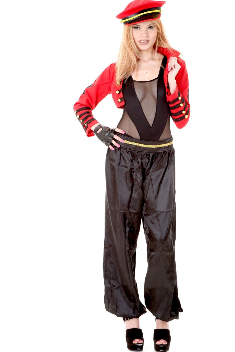 Олеся, 24 года, 0 размер груди